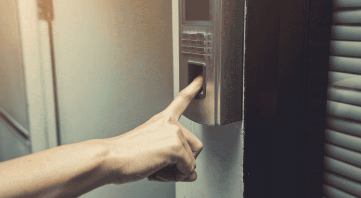 Современные системы СКУД и СУРВ для эффективного учета рабочего времени